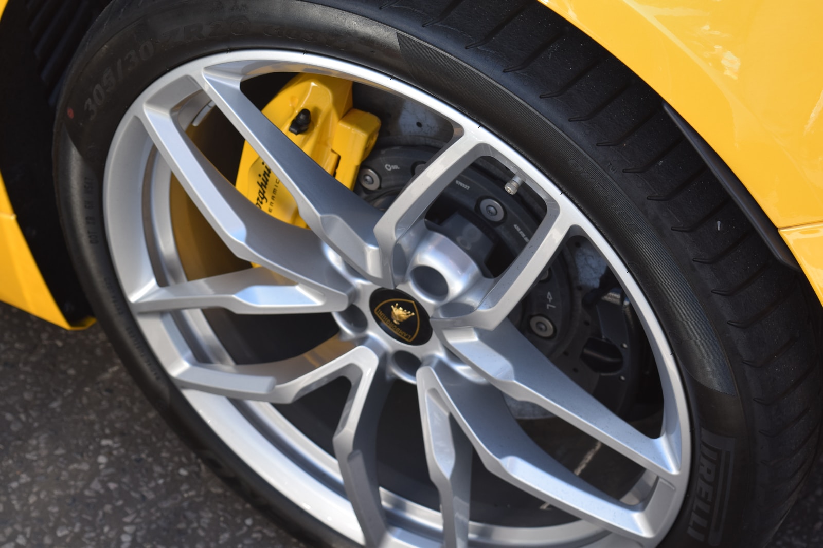 black and yellow 5 spoke wheel